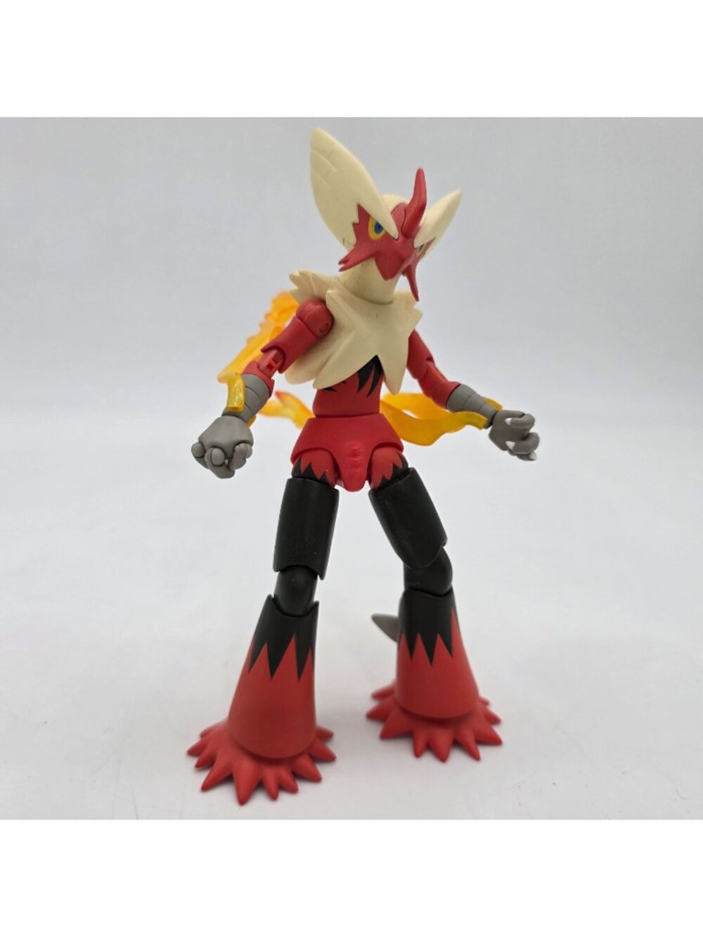 Mega Blaziken Pokemon Figure Nintendo T-arts Collection